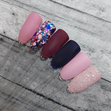 Load image into Gallery viewer, Carousel