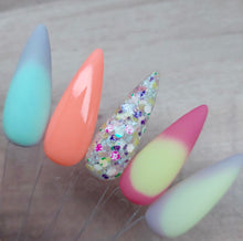 Load image into Gallery viewer, Pink Daisy