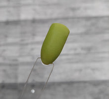 Load image into Gallery viewer, Pistachio Macaroon