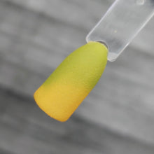 Load image into Gallery viewer, Pistachio Macaroon