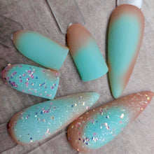 Load image into Gallery viewer, G-llama-rous