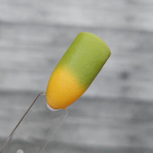 Load image into Gallery viewer, Pistachio Macaroon