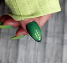 Load image into Gallery viewer, BeetleJuice Glow