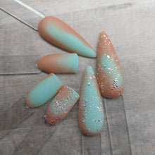 Load image into Gallery viewer, G-llama-rous