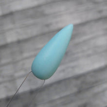 Load image into Gallery viewer, Delicate