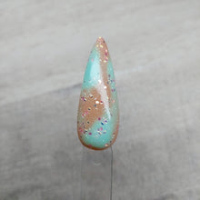 Load image into Gallery viewer, G-llama-rous