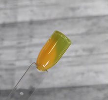 Load image into Gallery viewer, Pistachio Macaroon