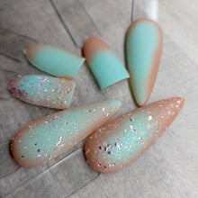 Load image into Gallery viewer, G-llama-rous