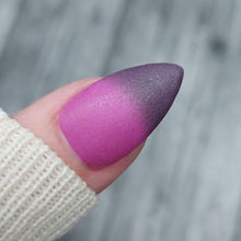 Load image into Gallery viewer, Bed Of Roses
